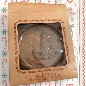 Vintage Lasting Impressions 1982 Clear Frosted Christmas Tree Child Ornament Box